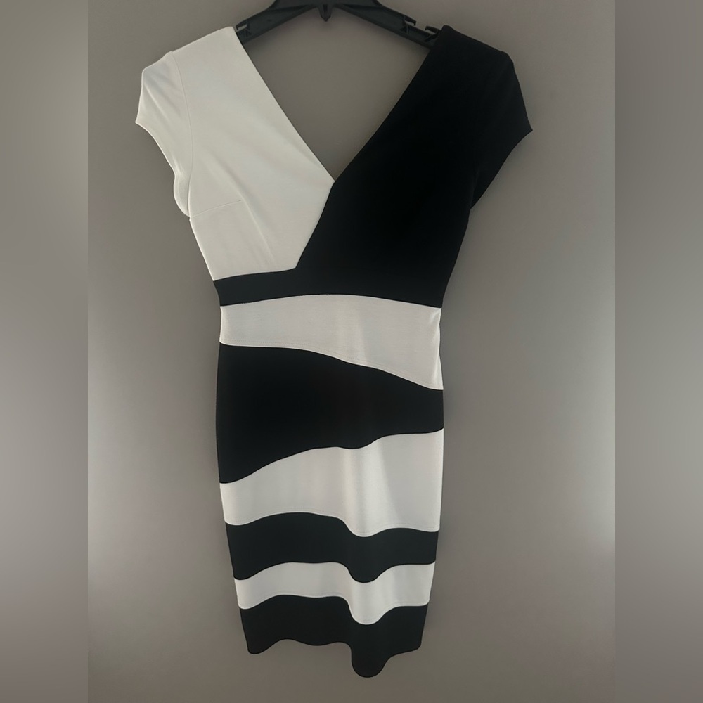 Joseph Ribkoff black and white size 4 dress